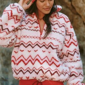 Beach Riot Leona Slopes Sherpa
Quarter-Zip Pullover